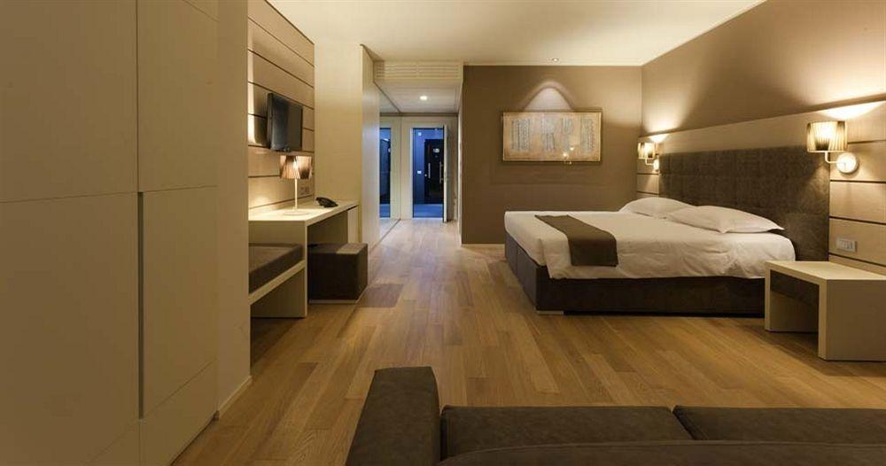 Hotel Glamour Bassano del Grappa Luaran gambar