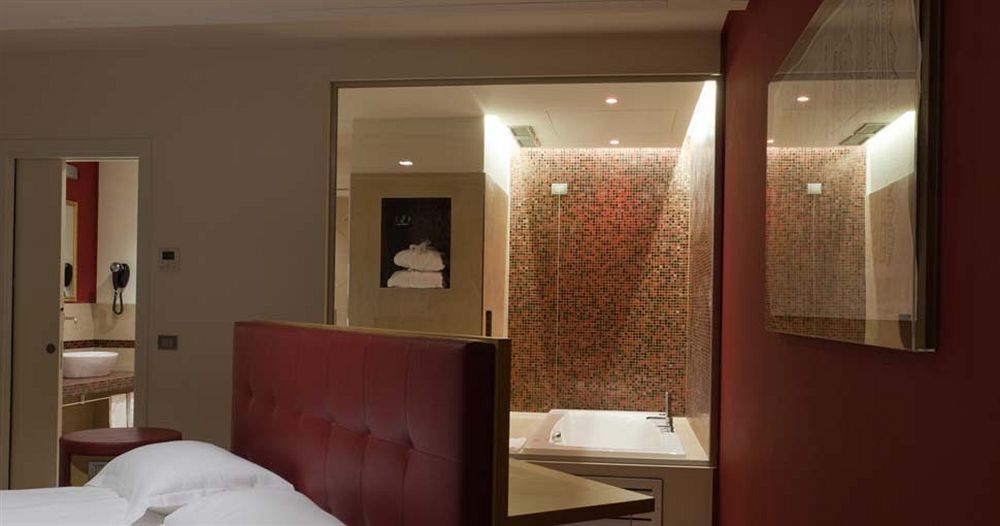 Hotel Glamour Bassano del Grappa Luaran gambar